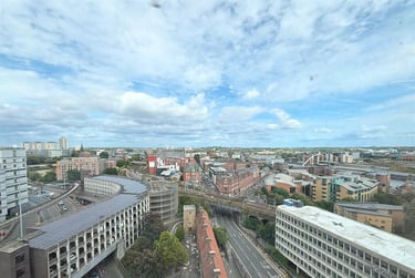 2 bed flat, Lvl 10 55 Degrees North, City Centre, Newcastle, NE16BJ - Image 3